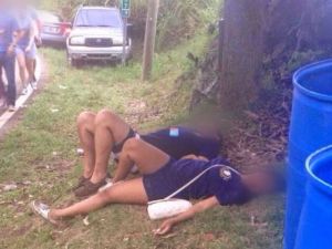 Algunas damas estaban tan borrachas que encontraban en el pasto y tierra dura, un confortable espacio para dormir.