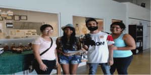 Estudiantes de Periodismo Investigtivo de la Universidad del Turabo visitando las instalaciones de Agroinnova en su trabajo final de investigación.